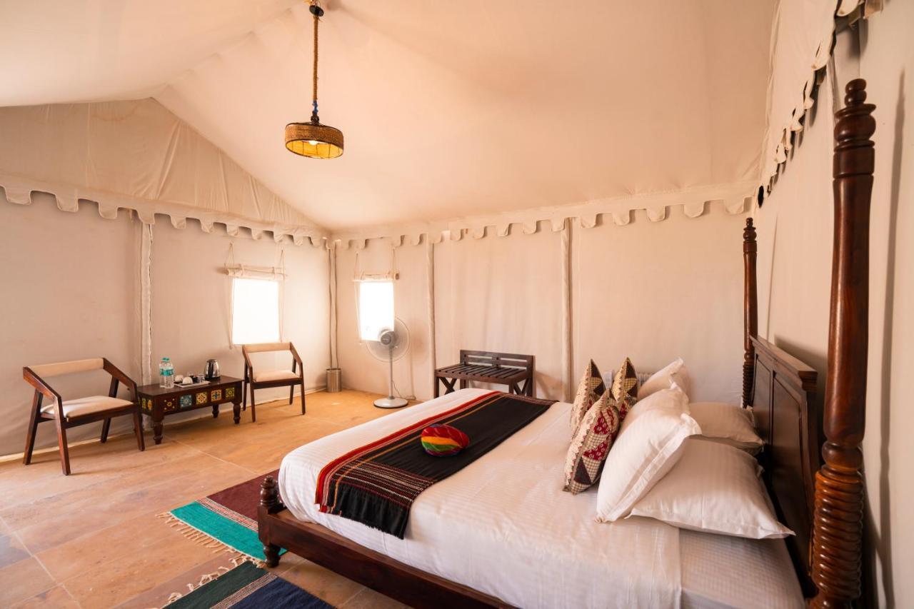 Helsinki Desert Camp ジャイサルメール エクステリア 写真